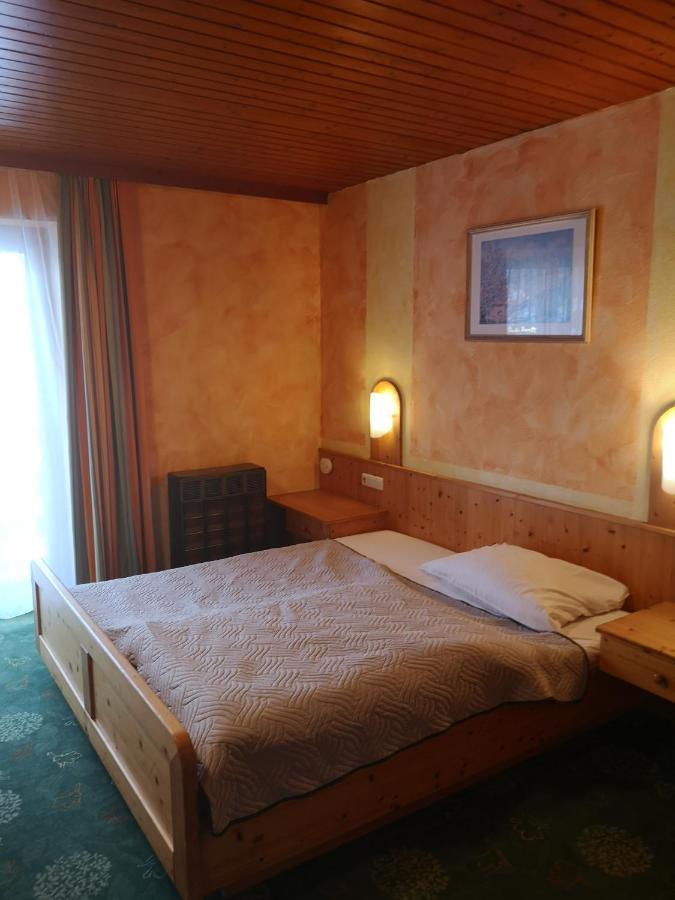 Hotel Wirt Z'Minsta อัลท์มุนสเตอร์ ภายนอก รูปภาพ