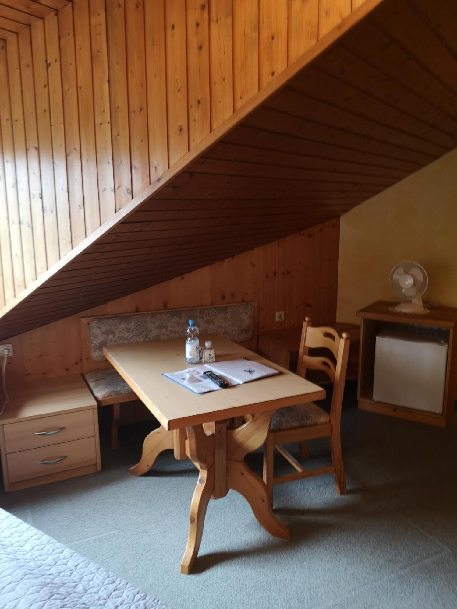Hotel Wirt Z'Minsta อัลท์มุนสเตอร์ ภายนอก รูปภาพ